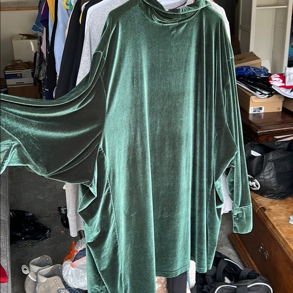 Vintage Velvet - Picture 5 of 5